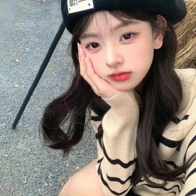 红色背篓